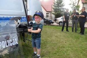 Dzień Dziecka z nowodworskimi policjantami