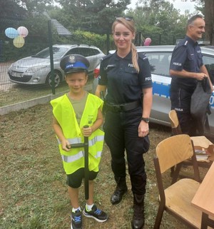 sołecki piknik z udziałem pomiechowskich policjantów