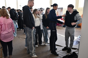 policjantki na Akademickich Targach Pracy