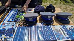 policjantki na piknikach plenerowych