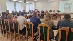 debata społeczna w Czosnowie 10 VI 2025