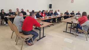 debata społeczna w Leoncinie 11 VI 2025