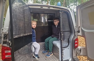policjantki na pikniku