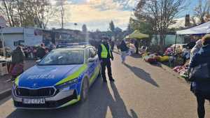 policjanci podczas akcji &quot;ZNICZ 2025&quot; w powiecie nowodworskim