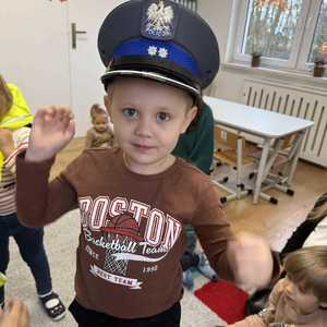 policjanci u przedszkolaków