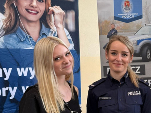 Promowanie zawodu policjanta w nowodworskim liceum