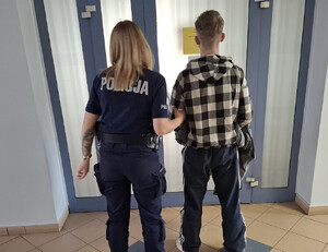 Policjant w drodze na służbę zatrzymał nietrzeźwego kierującego