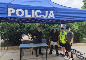 Dzień Dziecka z nowodworskimi policjantami